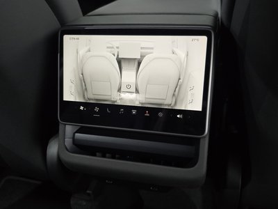 2025 Tesla MODEL Y — миниатюра 24