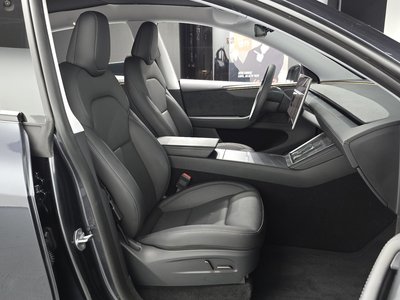 2025 Tesla MODEL Y — миниатюра 17