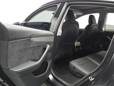 2025 Tesla MODEL Y — миниатюра 16