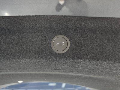 2025 Tesla MODEL Y — миниатюра 28