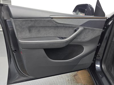 2025 Tesla MODEL Y — миниатюра 14
