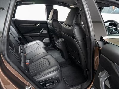 2021 Maserati LEVANTE — миниатюра 25