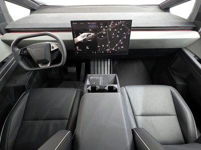 TESLA CYBERTRUCK - 5