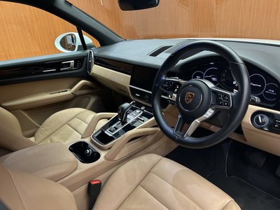 صورة 5 لـ 2020 Porsche CAYENNE