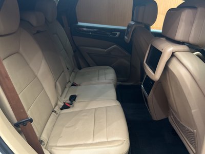 صورة 9 لـ 2020 Porsche CAYENNE