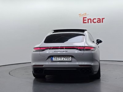 2021 Porsche PANAMERA 照片 4