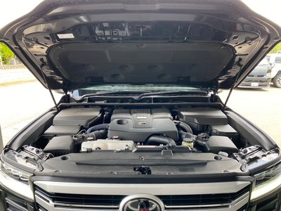 صورة مصغرة 15 لـ 2023 Toyota LAND CRUISER 300