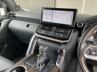 صورة مصغرة 26 لـ 2023 Toyota LAND CRUISER 300