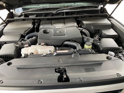 صورة مصغرة 16 لـ 2023 Toyota LAND CRUISER 300