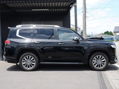 TOYOTA LAND CRUISER 300 - 4