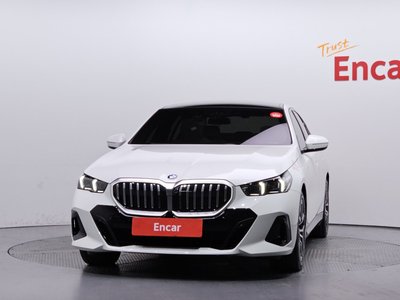 BMW 5 SERIES - 2
