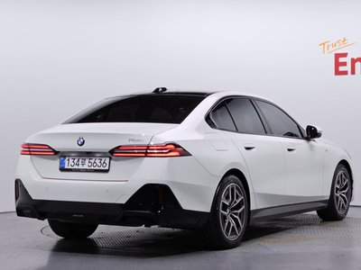 BMW 5 SERIES - 3