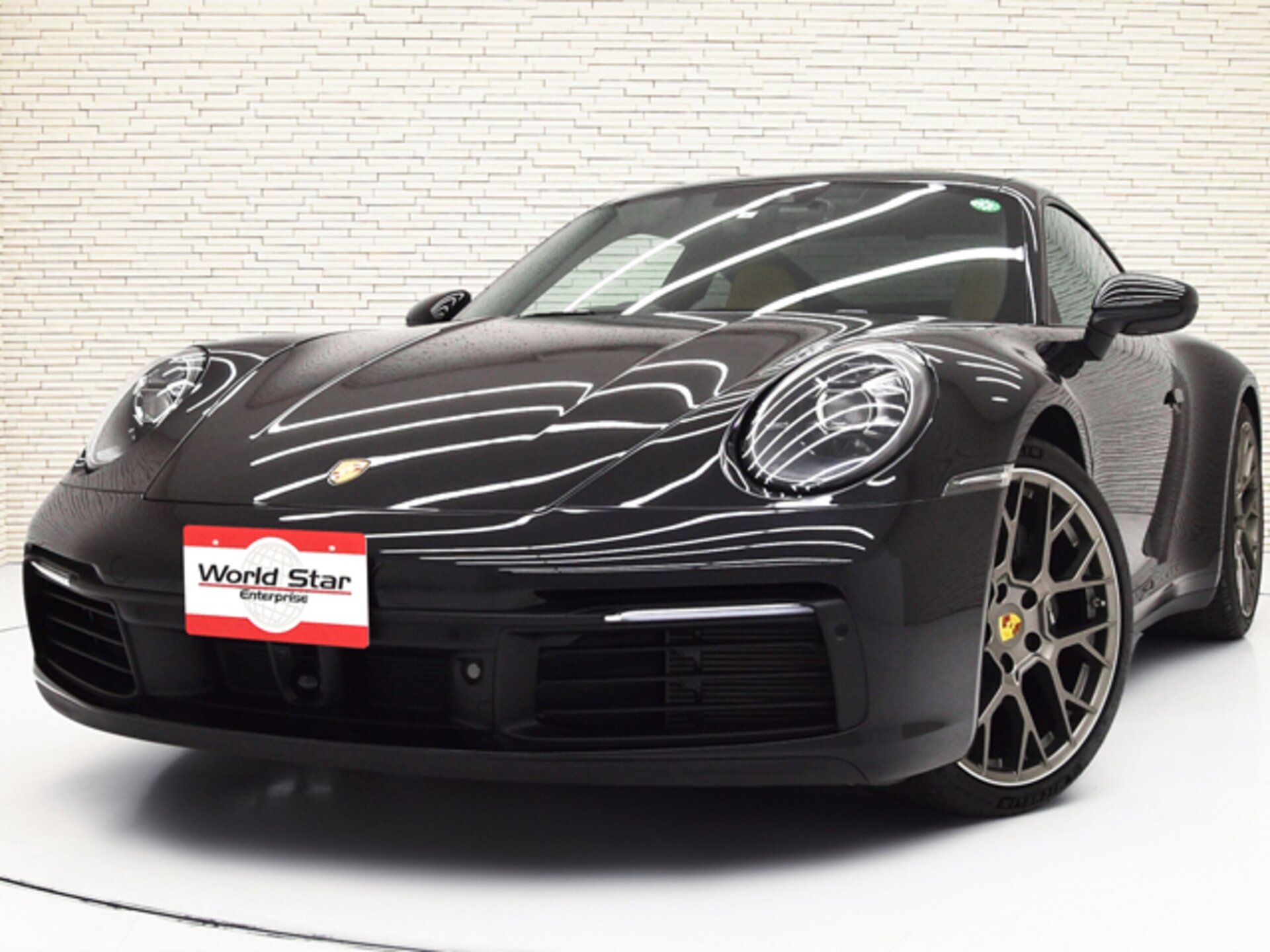 PORSCHE 911 - View 1