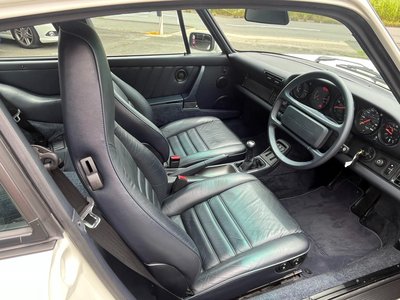 PORSCHE 911 - 8