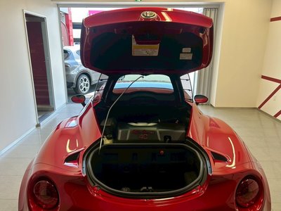 صورة 7 لـ 2015 ALFA Romeo 4C