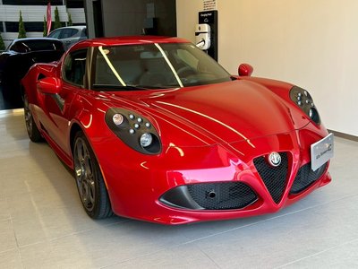 صورة 4 لـ 2015 ALFA Romeo 4C