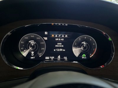 BENTLEY BENTAYGA - 6