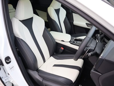 صورة مصغرة 46 لـ 2025 Lexus NX
