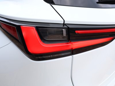 صورة مصغرة 75 لـ 2025 Lexus NX