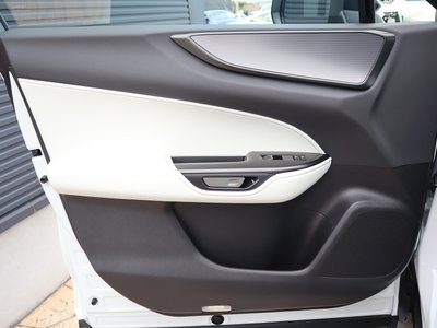 صورة مصغرة 59 لـ 2025 Lexus NX
