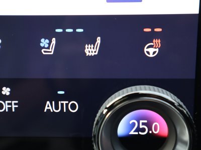 صورة مصغرة 14 لـ 2025 Lexus NX