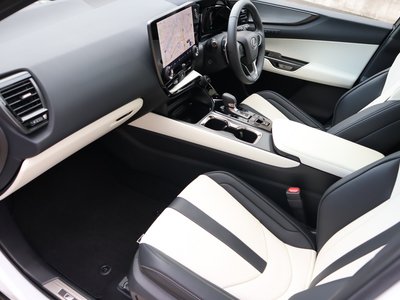 صورة مصغرة 51 لـ 2025 Lexus NX