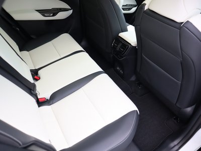 صورة مصغرة 49 لـ 2025 Lexus NX