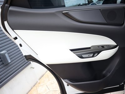 صورة مصغرة 61 لـ 2025 Lexus NX