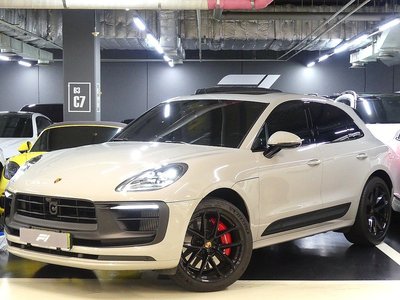 2022 Porsche MACAN — фото 1