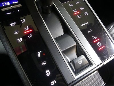 صورة مصغرة 20 لـ 2022 Porsche MACAN