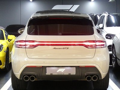 2022 Porsche MACAN — фото 3