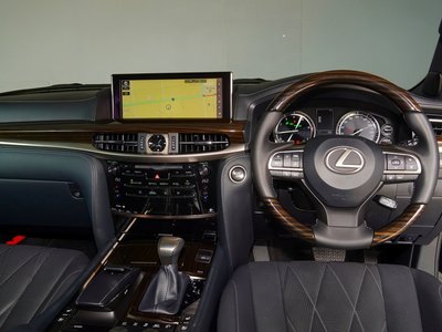 LEXUS LX - 4