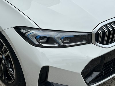 2025 BMW 3 SERIES TOURING thumbnail 12