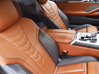 BMW 8 SERIES - 10