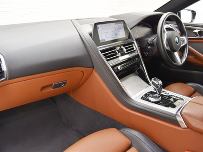 BMW 8 SERIES - 8