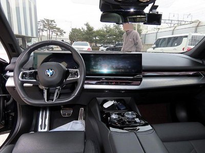 BMW 5 SERIES - 5