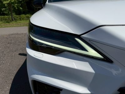 2023 Lexus RX — миниатюра 16
