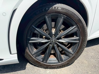LEXUS RX - 9