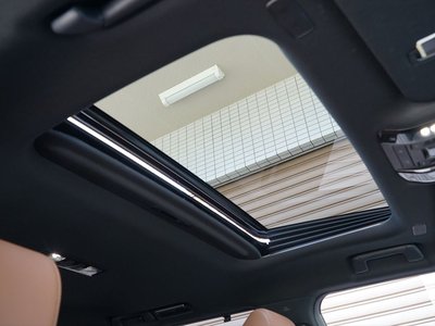 2025 Lexus GX — миниатюра 19