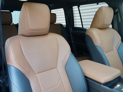 2025 Lexus GX — миниатюра 38