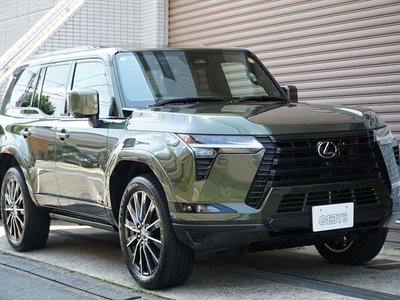 صورة 1 لـ 2025 Lexus GX