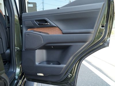 2025 Lexus GX — миниатюра 48