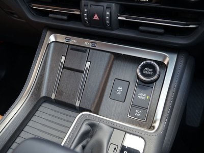 2025 Lexus GX — миниатюра 43