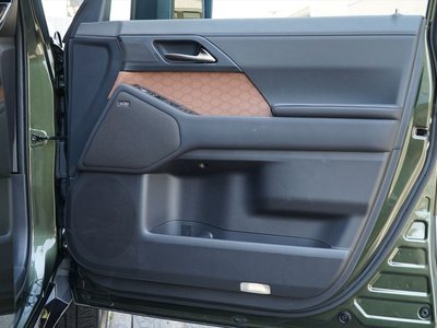 2025 Lexus GX — миниатюра 36