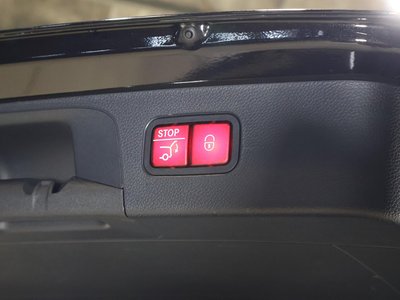 MERCEDES-BENZ GLC - 9