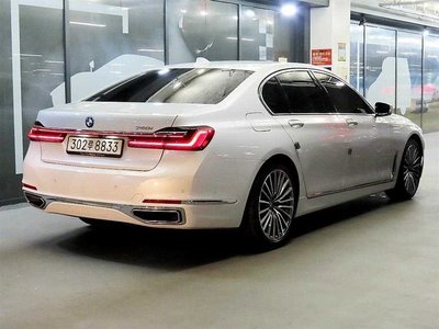 BMW 7 SERIES - 3