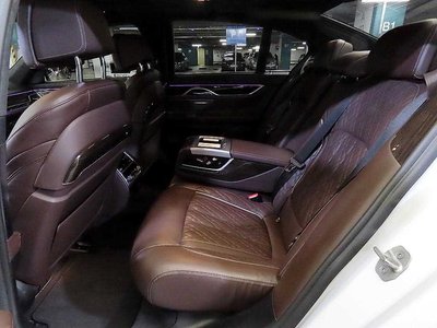 BMW 7 SERIES - 5