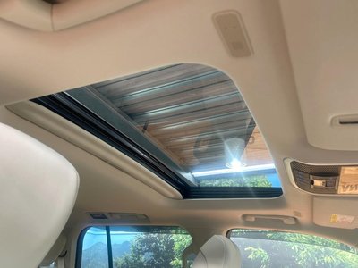 TOYOTA LAND CRUISER 300 - 3