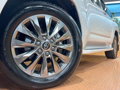 صورة مصغرة 14 لـ 2024 Toyota LAND CRUISER 300