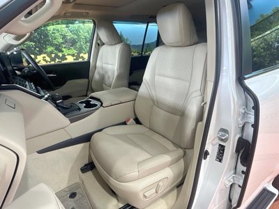 صورة مصغرة 60 لـ 2024 Toyota LAND CRUISER 300